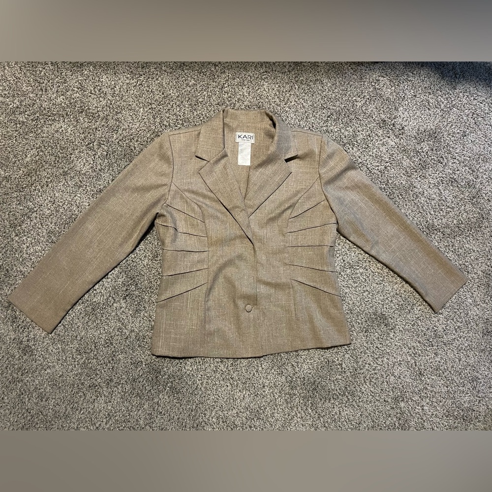 KARI New York Beige Suit Jacket Size 16